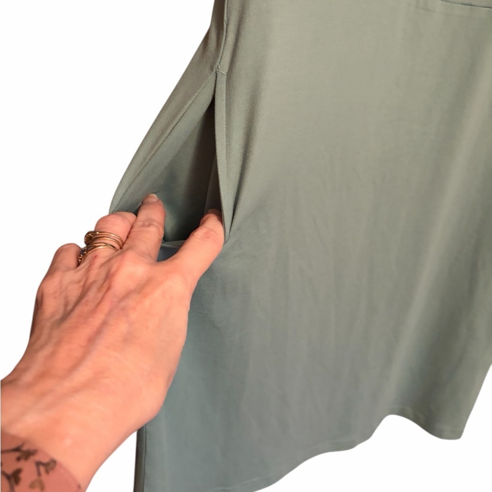 Willow Blossom Athletic Dress-Mesh Bodice-Built in Bra-Front Pockets - Picture 3 of 10